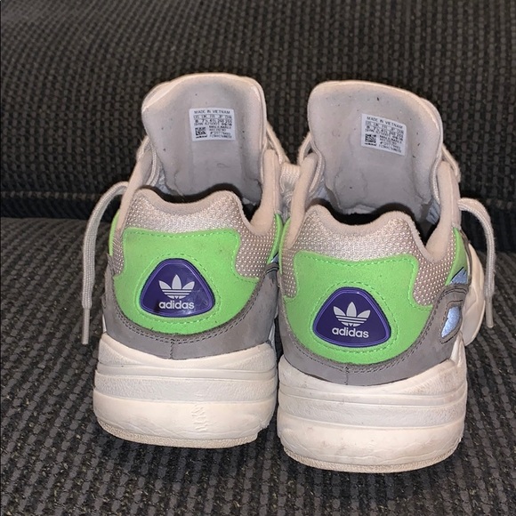 Adidas - Picture 3 of 3